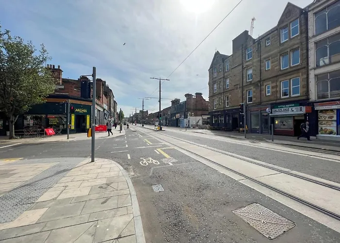Convenient 3Br Flat On Leith Walk