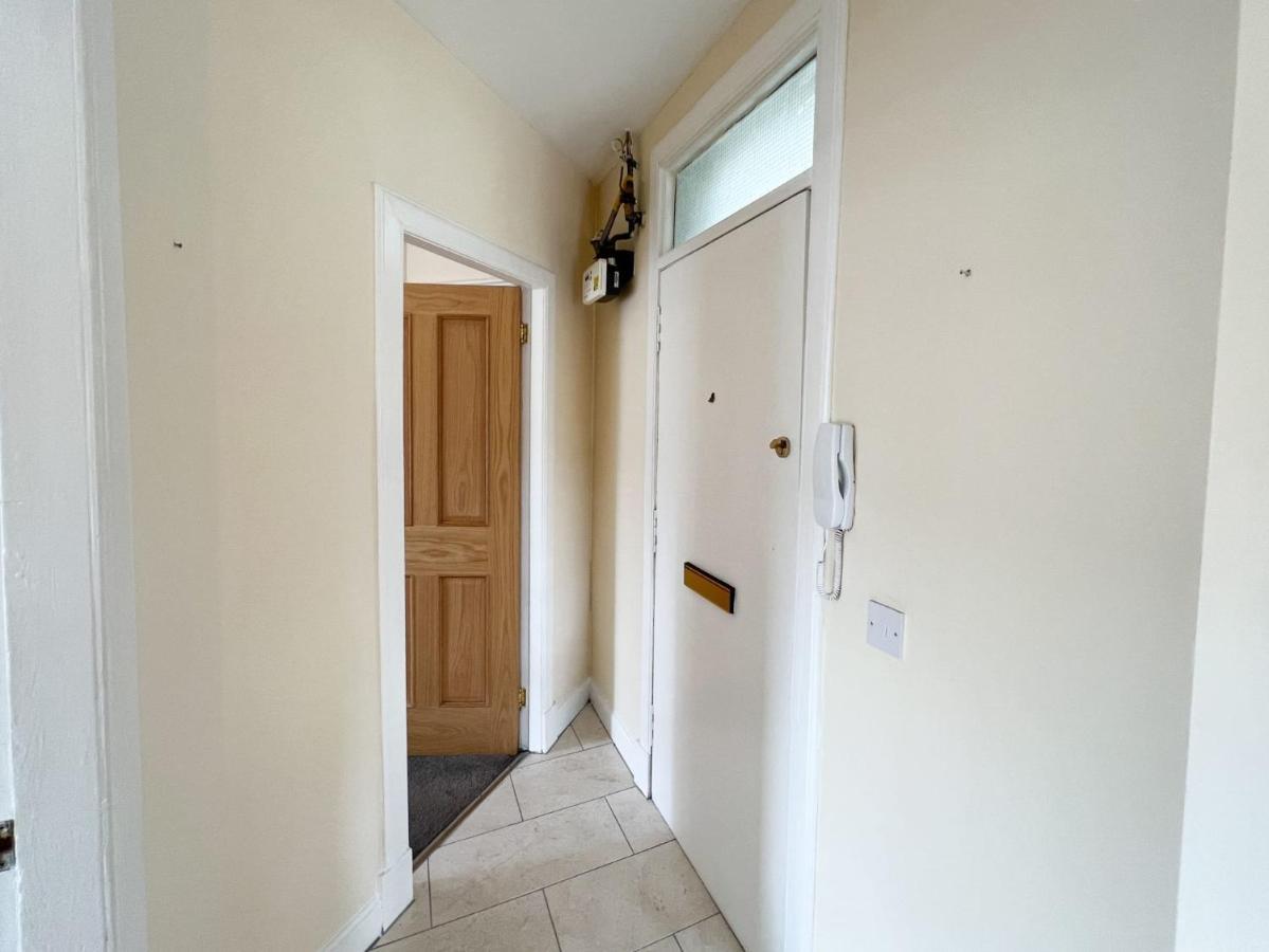 Апартаменты Convenient 3br Flat On Leith Walk Эдинбург